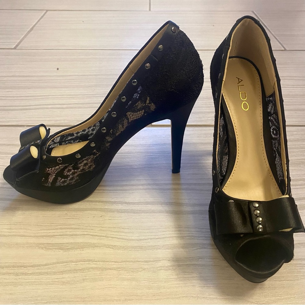 ALDO Bow and Lace Open Toe High Heels in Black, Size 8
